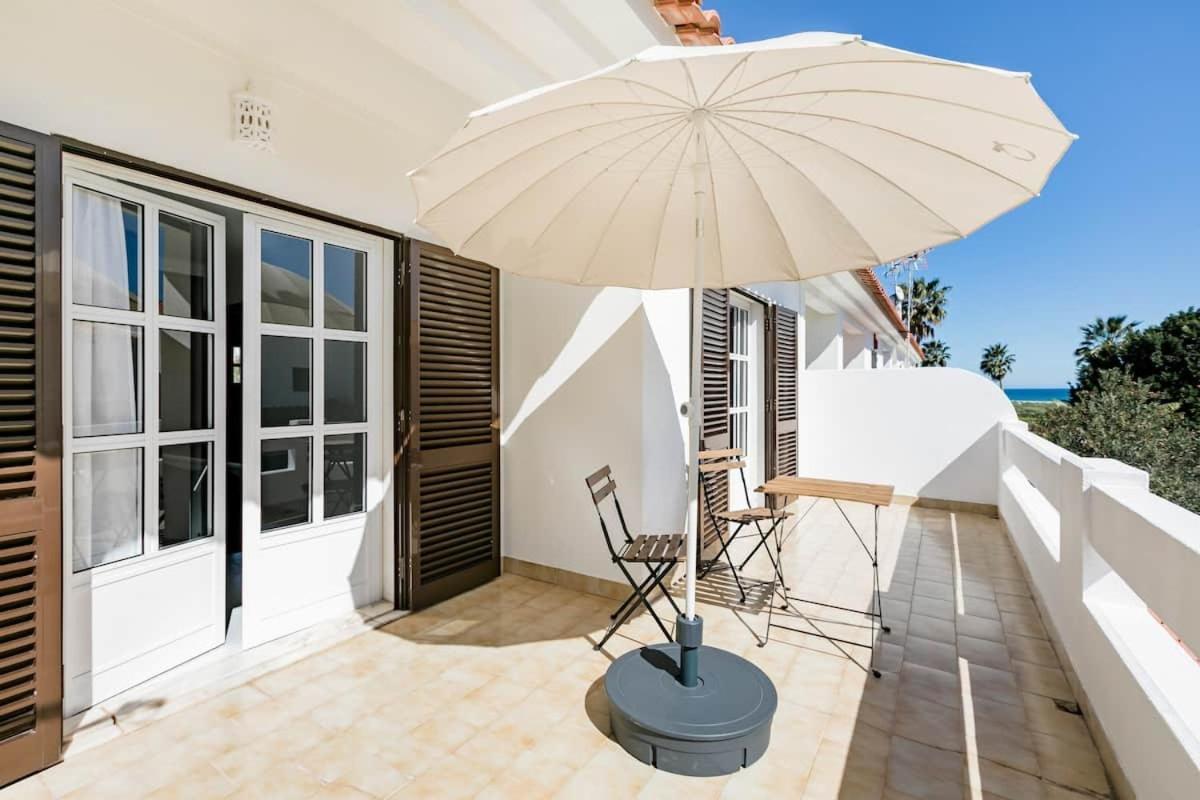 Beachfront Villa With Private Pool In Manta Rota Vila Nova de Cacela Kültér fotó